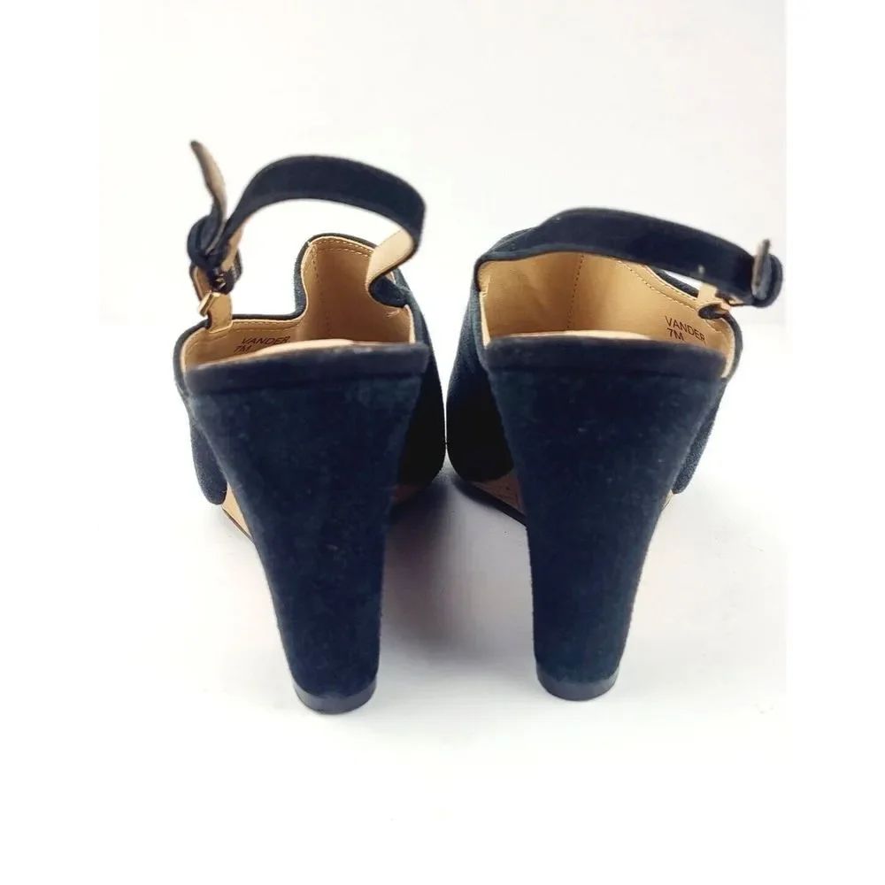 Tahari Vander Wedge‎ Heeled Sandals - Size 7